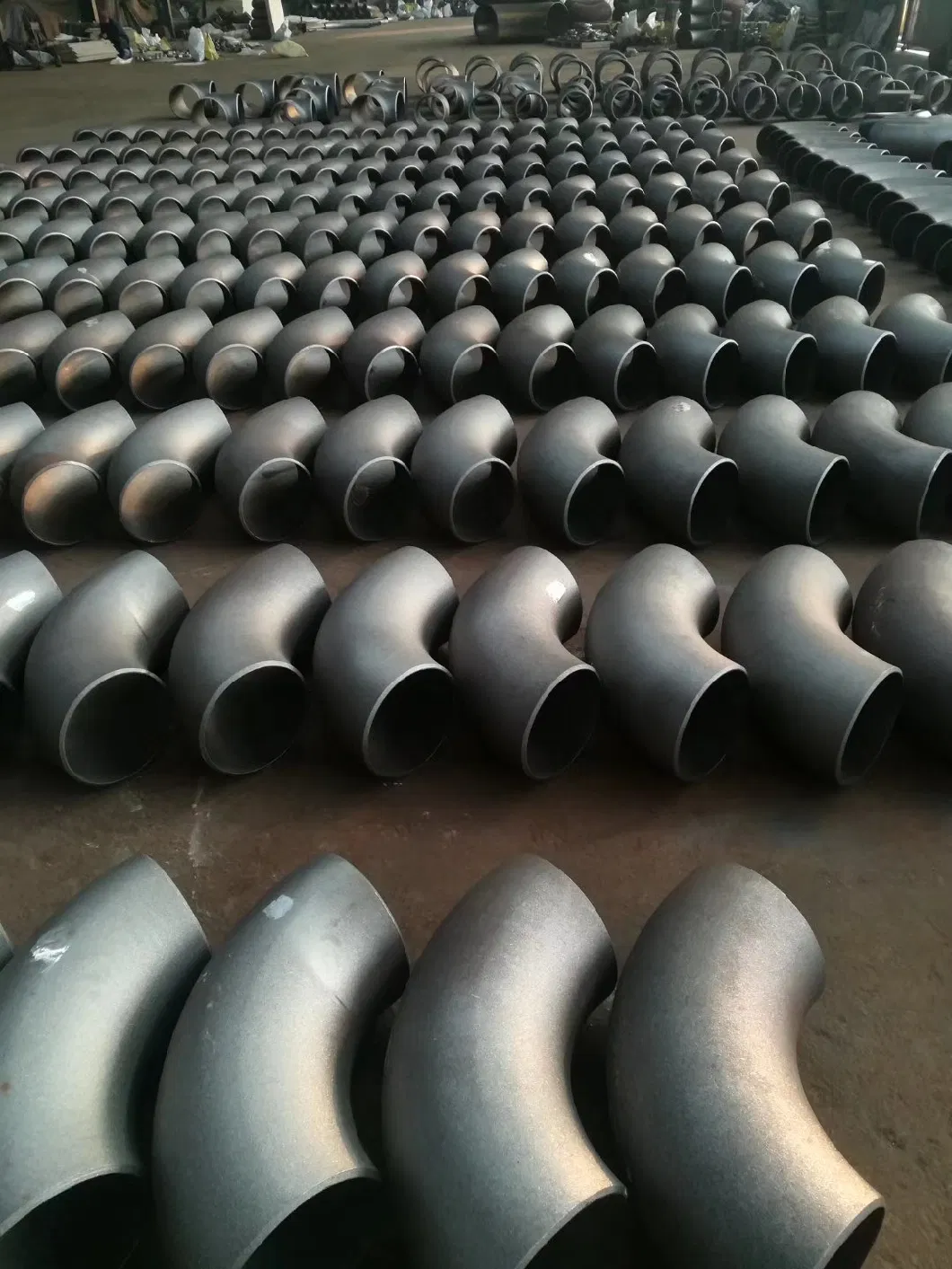 ASTM B16.9 Seamless 18 Inch Carbon Steel Pipe Fittings Elbow for Boiler